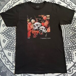 Men’s vans t shirt medium